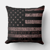 ピンクと黒のグランジヴィンテージアメリカ国旗 クッション (正面)