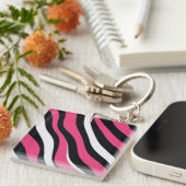 ピンクと黒のゼブラストライプ キーホルダー (正面右)