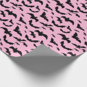 ピンクと黒のハロウィーンこうもり ラッピングペーパー (角)