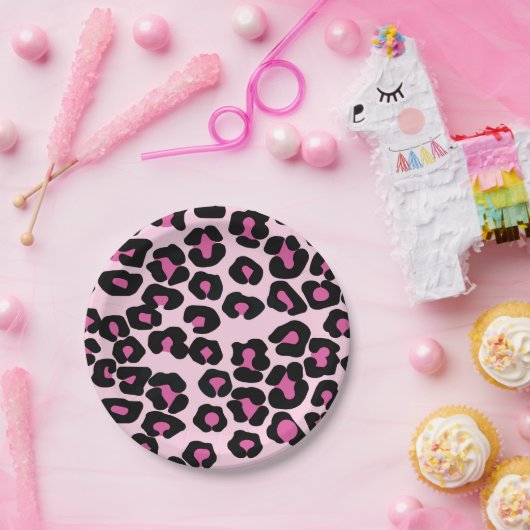 ピンクと黒のヒョウのプリントパターン ペーパープレート (パーティー)
