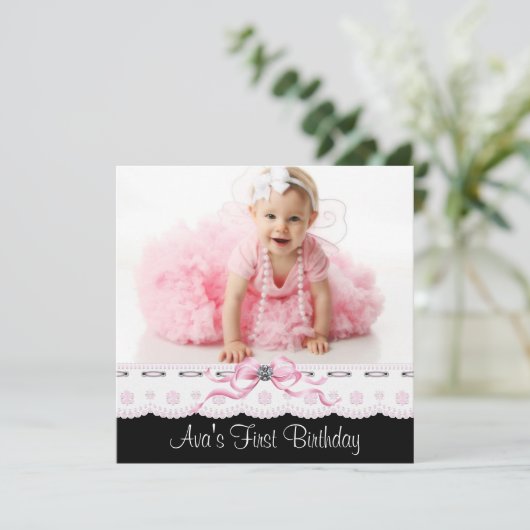 ピンクと黒の女の子の写真の誕生日パーティー 招待状 (スタンド正面)