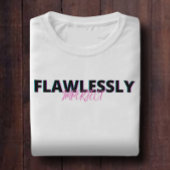 ピンクと黒の完璧な不完全な女性の力を与える Tシャツ