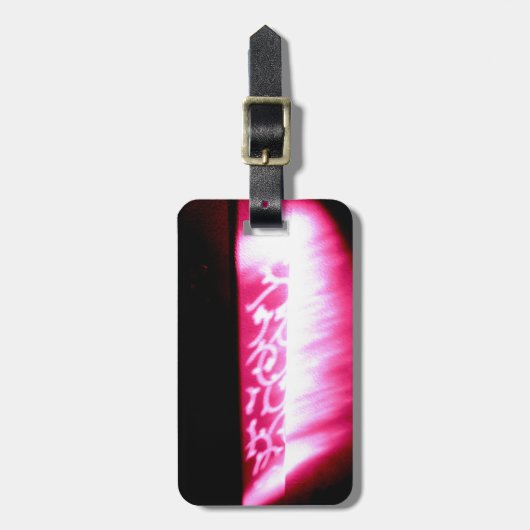 ピンクと黒の影のシェイプラベル ラゲッジタグ (正面縦)