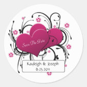 ピンクと黒の渦巻き旋回が日付のシールを保存 ラウンドシール (正面)