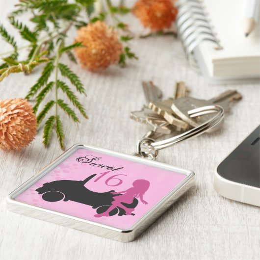 ピンクと黒の甘い16シルエットガールと車 キーホルダー (側面)