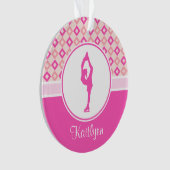 ピンクによって市松模様にされるダイヤモンドのフィギュアスケートのオーナメント オーナメント (正面)