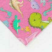 ピンクに可愛い恐竜の模様 | フリースブランケット (角)