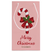 ピンクに弓とクリスマスホリーを付けたキャンディーケーン スモールペーパーバッグ (裏面)