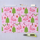 ピンクに松の木がある熱帯クリスマスフラミンゴ 薄葉紙 (クラフト)