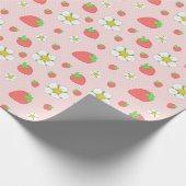 ピンクのいちごの点 ラッピングペーパー (角)