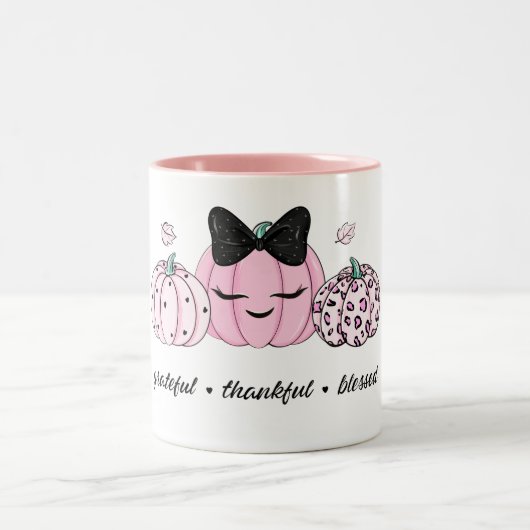 ピンクのかぼちゃと感謝祭  ツートーンマグカップ (中央)