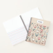 ピンクのかわいい女の子のイニシャルが入ったチューリップ ノートブック (内部)