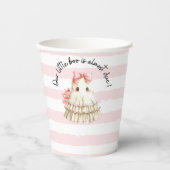 ピンクのかわいい幽霊小さなブーブベビーシャワー招待状 紙コップ (正面)