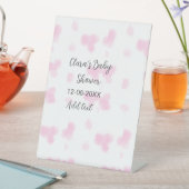 ピンクのかわいい花の赤ちゃんシャワーの水の色モダンの日付 台座サイン (インサイチュ)