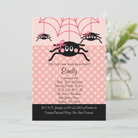 ピンクのくものハロウィンの誕生日の招待状 招待状 (スタンド正面)