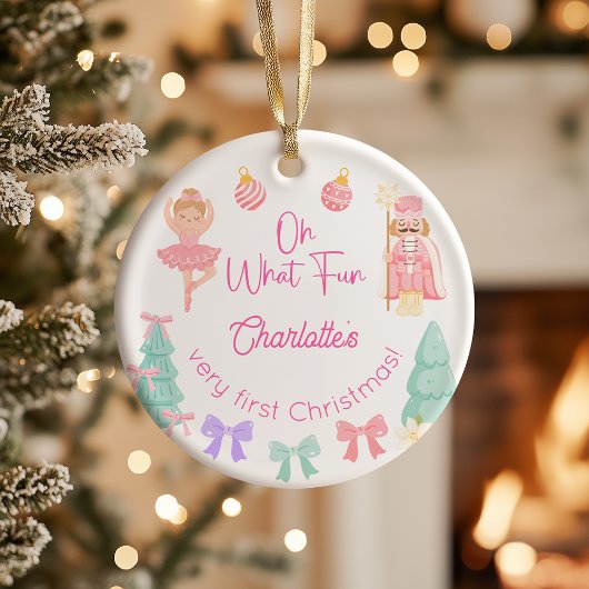 ピンクのくるみ割り人形のファーストクリスマス セラミックオーナメント