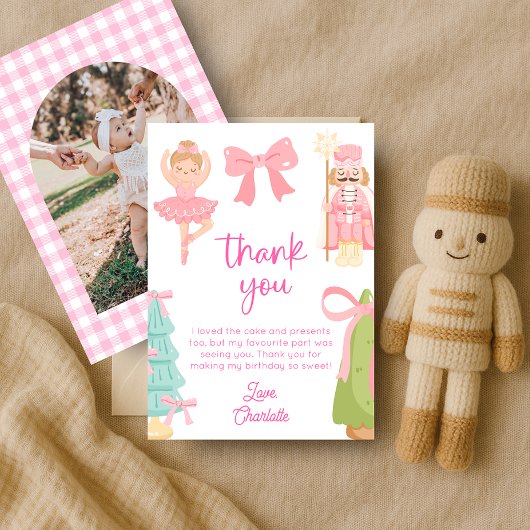 ピンクのくるみ割り人形の誕生日フォトサンクスカード 招待状