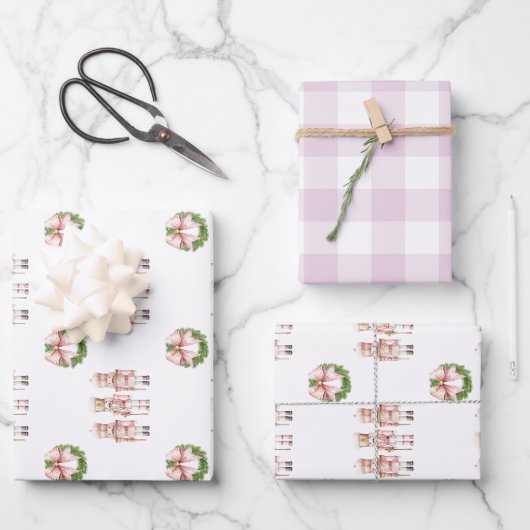 ピンクのくるみ割り人形クリスマス ラッピングペーパーシート (正面)