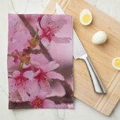 ピンクのさくらんぼに日本の染まる キッチンタオル (四つ折り)