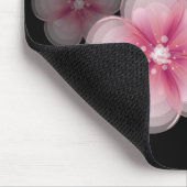 ピンクのさくらんぼに蝶が咲き乱れる マウスパッド (コーナー)