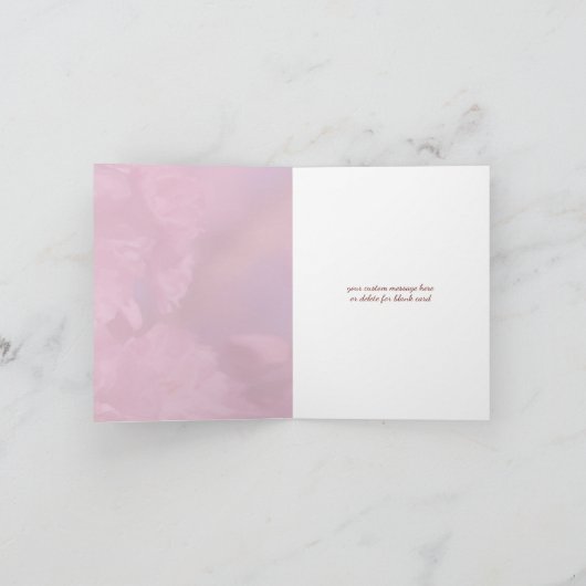 ピンクのさくらんぼの木の花の春の結婚式 カード (内部)