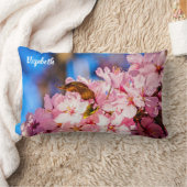 ピンクのさくらんぼの群青い空 ランバークッション (ブランケット)