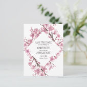 ピンクのさくらんぼ花のフローラフレームの日付を保存 インビテーションポストカード (スタンド正面)