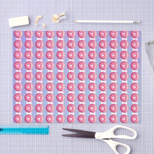 ピンクのつや消しとに振りかけるストライプドーナツ 薄葉紙 (クラフト)