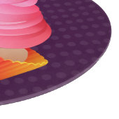 ピンクのつや消しの虹のバニラパーティーのカップケーキ カッティングボード (角)