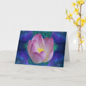 ピンクのはすの花はすぐによく得ます カード (黄色い花)