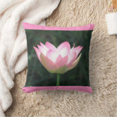 ピンクのはす装飾的な枕 クッション (ブランケット)