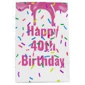 ピンクのアイシングに40歳の誕生日を振りかける ミディアムペーパーバッグ (正面)