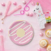 ピンクのアイシングの艶をかけられたドーナツドーナツ ペーパープレート (パーティー)