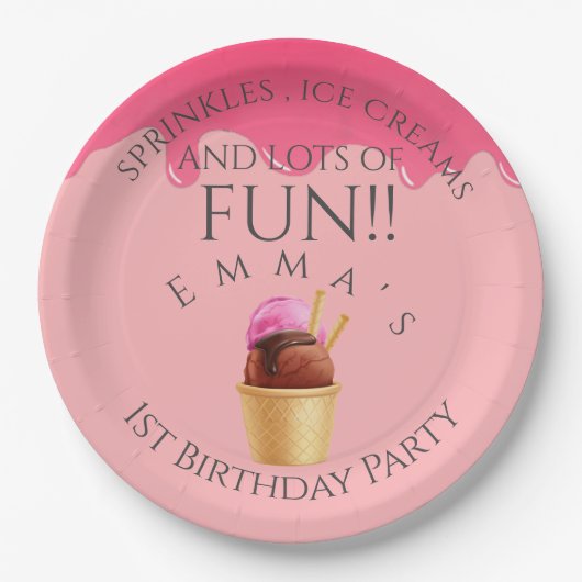 ピンクのアイスクリームをテーマにした少女の最初の誕生日パーティー ペーパープレート (正面)