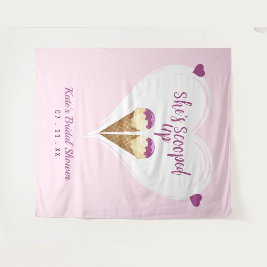 ピンクのアイスクリームハート ブライダルシャワーの装飾 タペストリー (正面(横))