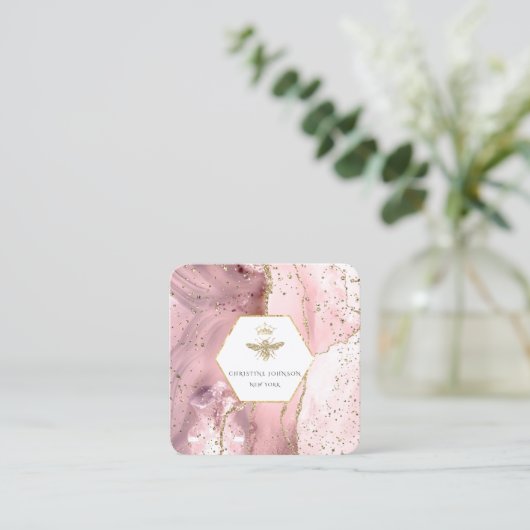 ピンクのアガテのクイーンビーロゴ スクエア名刺 (スタンド正面)