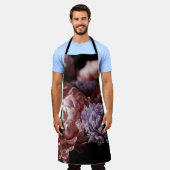 ピンクのアスターブーケ:バロック照明。 エプロン (着用した状態)