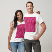ピンクのアリゲータパターン（の模様が）あるテクスチャ Tシャツ (ユニセックス)