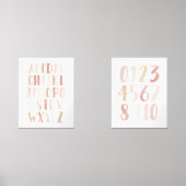 ピンクのアルファベットと数字の教育教室 (正面)