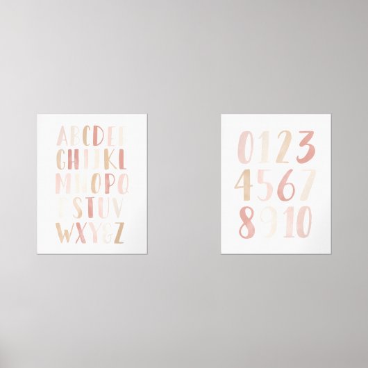 ピンクのアルファベットと数字の教育教室 (正面)