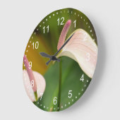 ピンクのアンスリウムフラワーズカウアイハワイ ラージ壁時計 (傾斜)