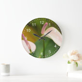 ピンクのアンスリウムフラワーズカウアイハワイ ラージ壁時計 (ホーム)