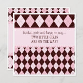 ピンクのアーガイル ツイン ガール ベイビー シャワー 招待状 (正面/裏面)