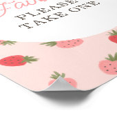 ピンクのイチゴの誕生日パーティーの好意サイン ポスター (角)