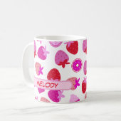 ピンクのイチゴ畑の夏の熱帯イニシャル コーヒーマグカップ (正面左)
