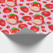 ピンクのイチゴ ラッピングペーパー (角)