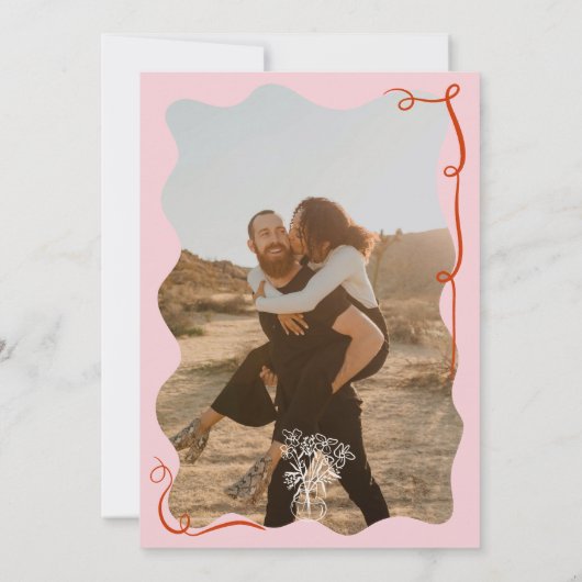 ピンクのイニシャル手描図解入りの、写真付きのき写結婚真 招待状 (裏面)