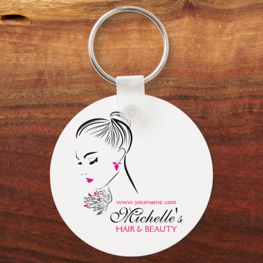 ピンクのイヤリングを持つ美しい女性ブランディング キーホルダー (正面)