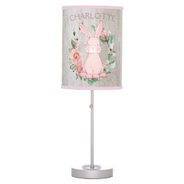 ピンクのウサギの花の森の木のベビー寝室