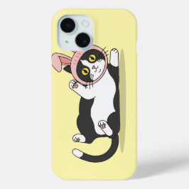 ピンクのウサギ帽子をかぶった愛らしいタキシード猫 iPhone 15ケース